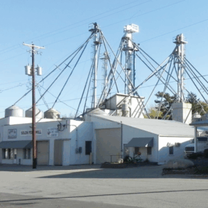 Photo of Solon Feed Mills where Acorn II Feeds are produced